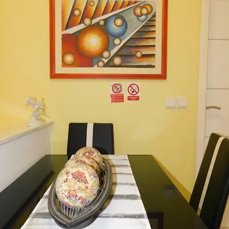 Apartman Lidija 아파트 *