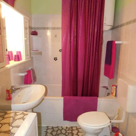Apartman Lidija Διαμέρισμα *